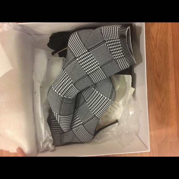 Something navy bootie - Picture 2 of 4